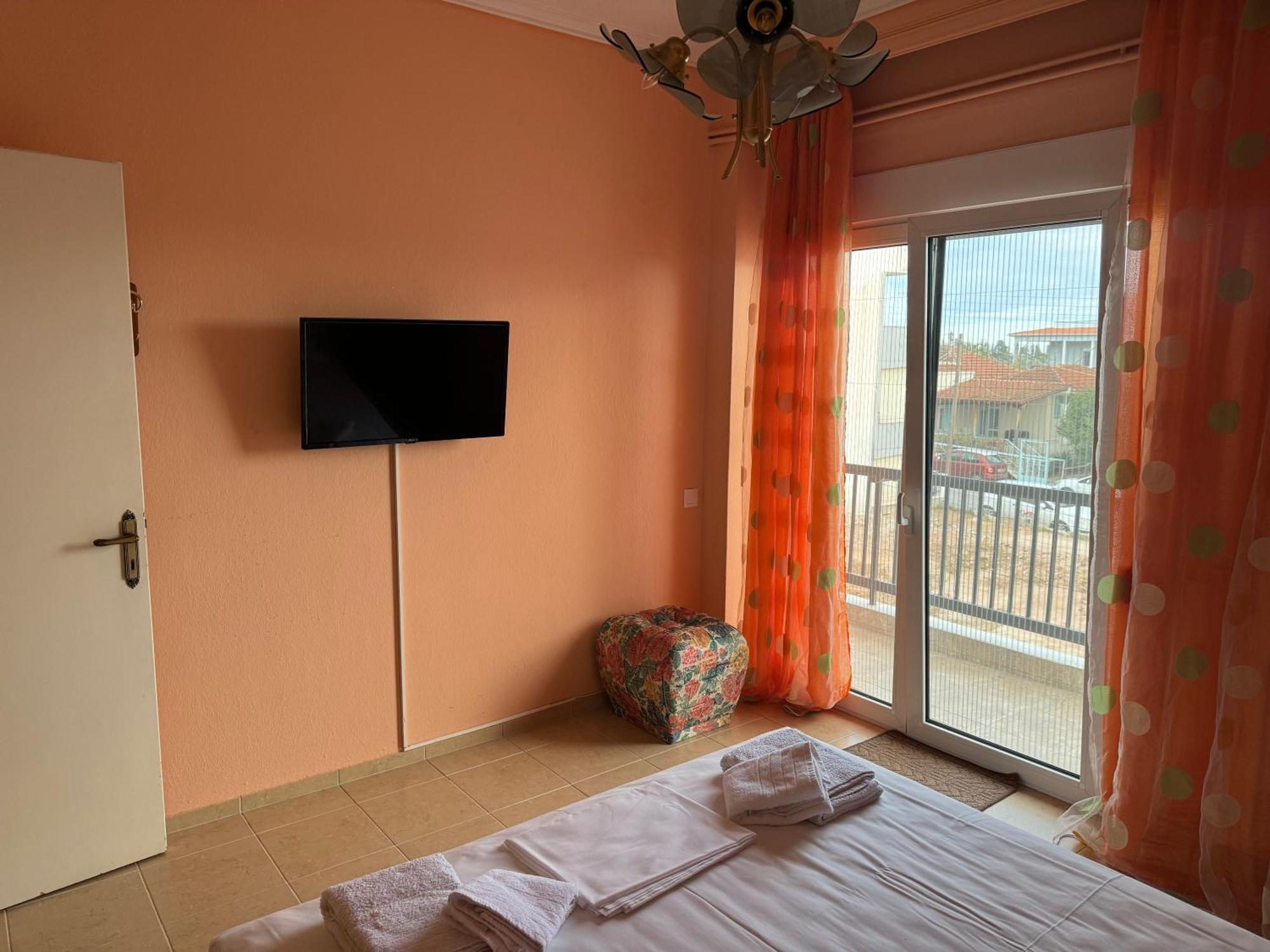 Family Apartment Nea Moudania Exterior foto